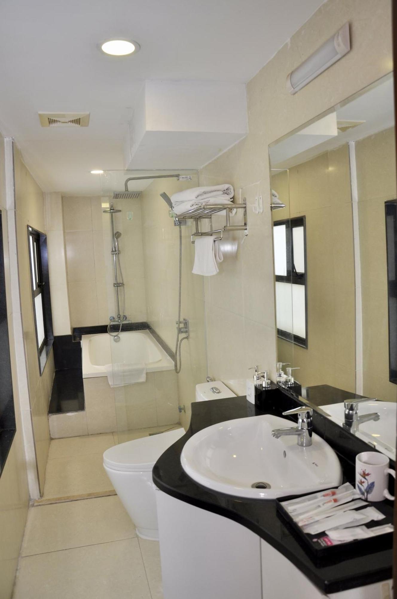 Vietborder Ltk Apartment Hanoi
